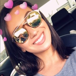 Meet your Posher, Jade